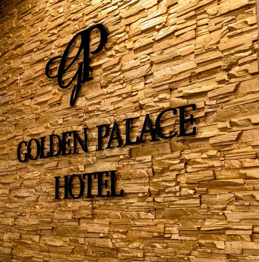 Golden Palace Aqtau Buitenkant foto